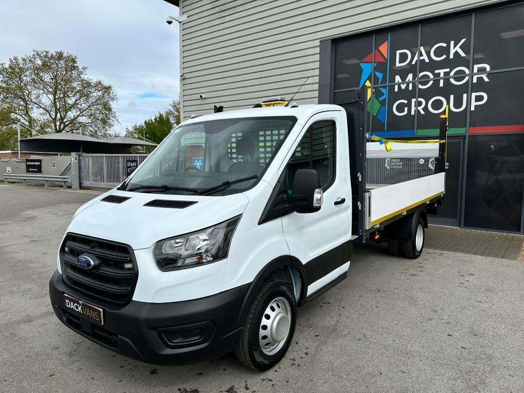 Ford Transit Custom 26 Reg L4 130-Ps,rwd, Reverse Camera, Chapter 8, T #6