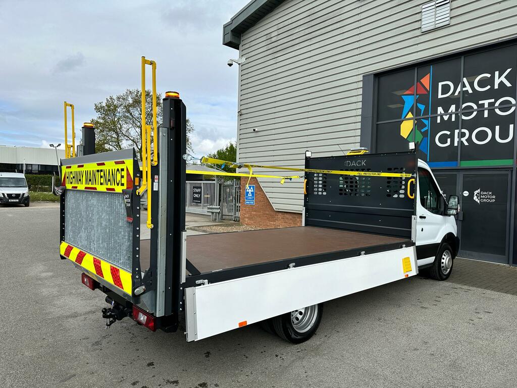 Ford Transit Custom 26 Reg L4 130-Ps,rwd, Reverse Camera, Chapter 8, T #3
