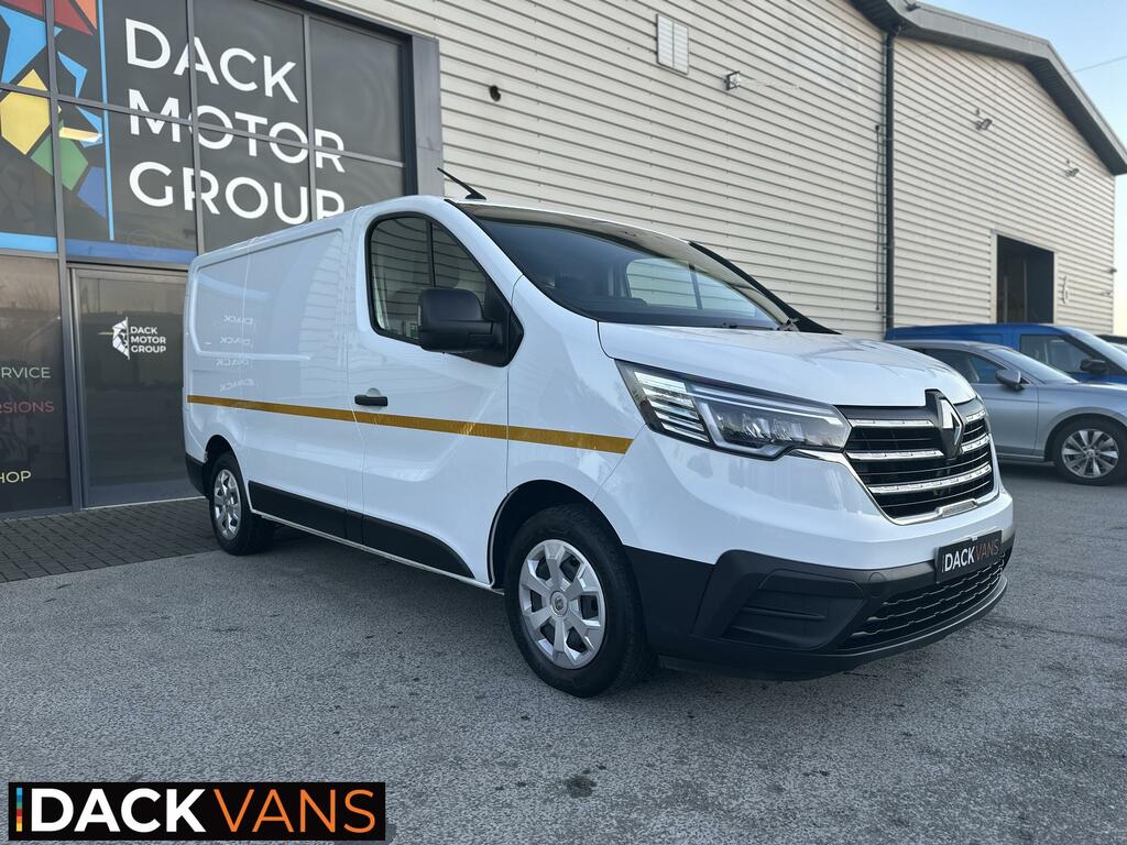 Renault Trafic Sl28 Business L1 H1 Euro 6, Air-con, Car Play Cha White