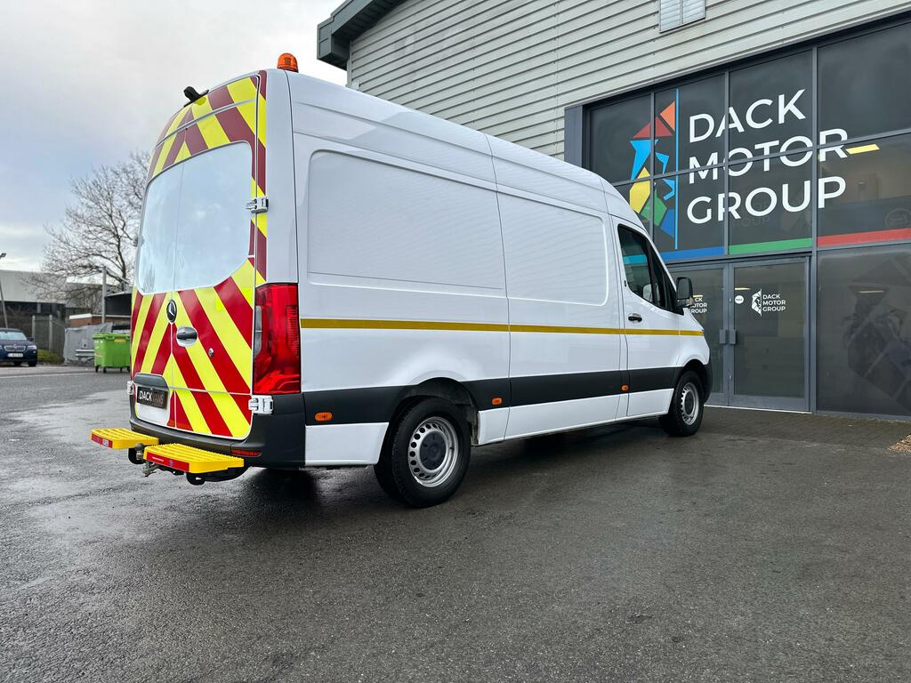 Mercedes-Benz Sprinter L2h2 Progressive Rwd,utility,civils,workshop,site White