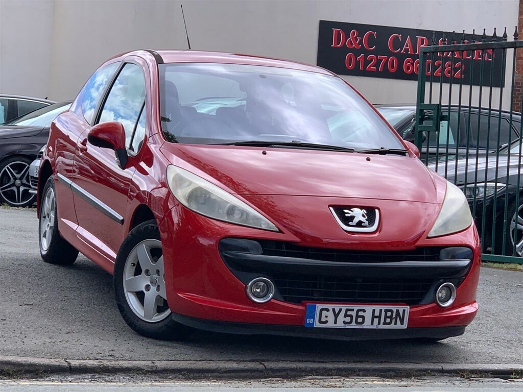Peugeot 207 1.4 16V Sport Red
