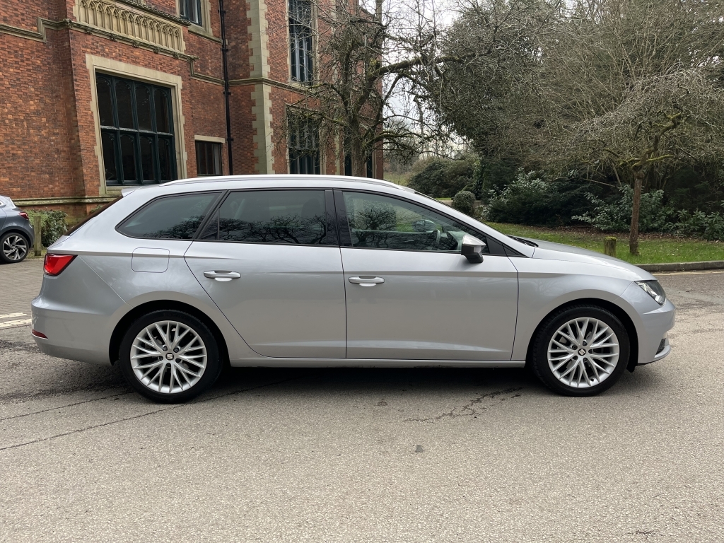 Seat Leon Estate DE70AHK Silver #2