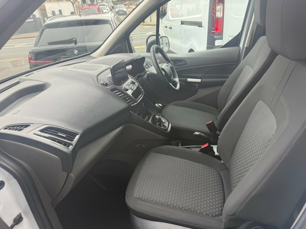 Ford Transit Connect 1L Trend FT22FFD White #6