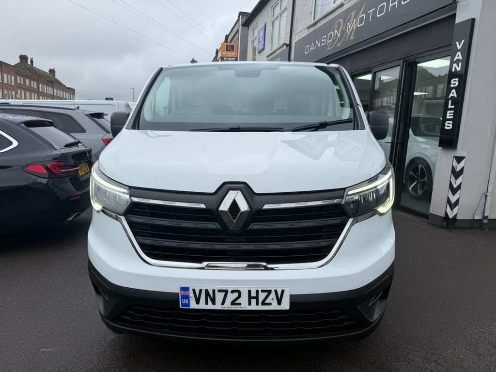 Renault Trafic 2L Business VN72HZV White #4