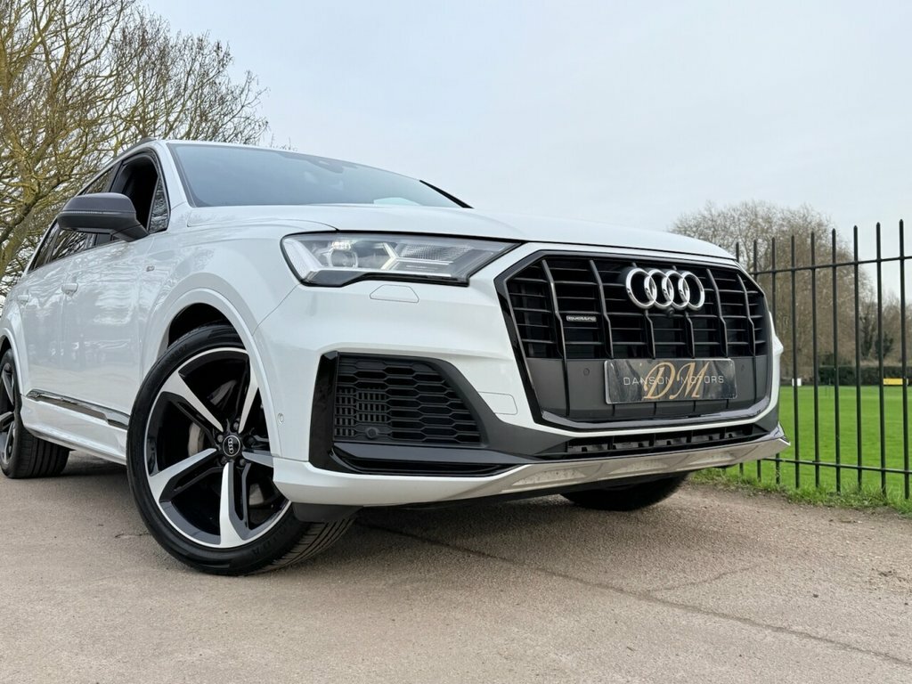 Audi Q7 3L Black Edition White #5