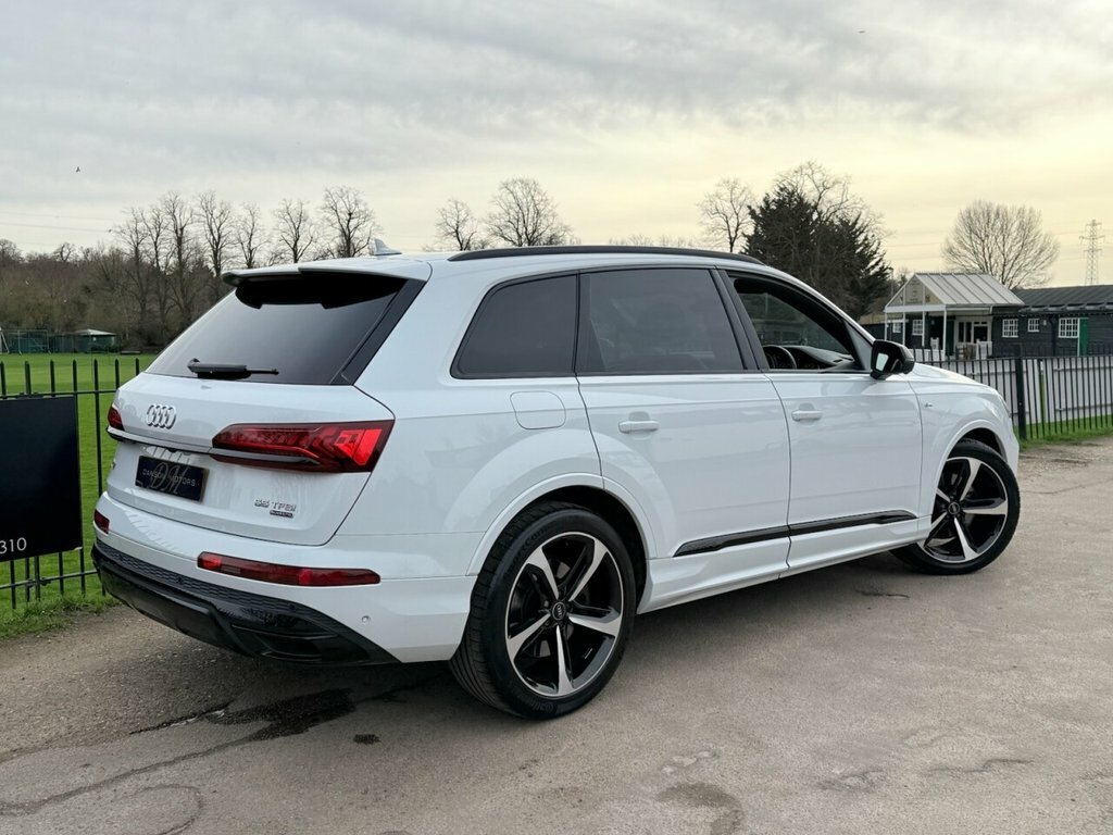 Audi Q7 3L Black Edition White #6