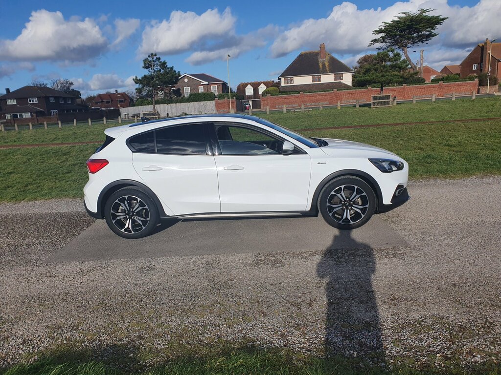 Ford Focus Active X . 5-Door. Hatchback. White