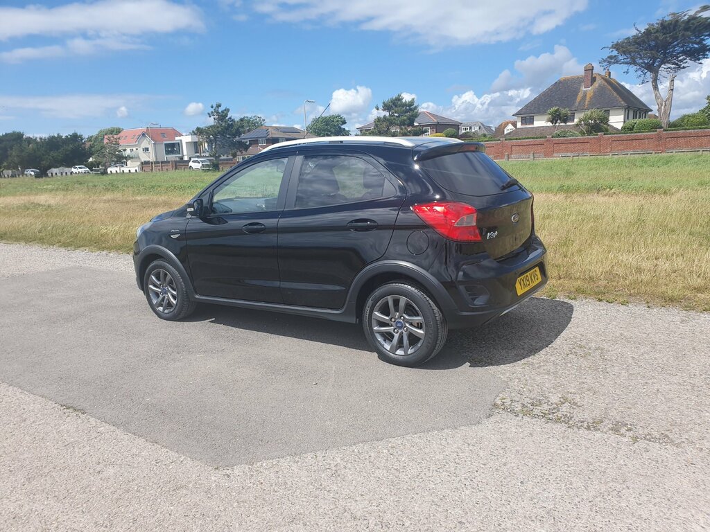 Ford KA+ Active 5-Door 1.2 YX19KVS Black #3
