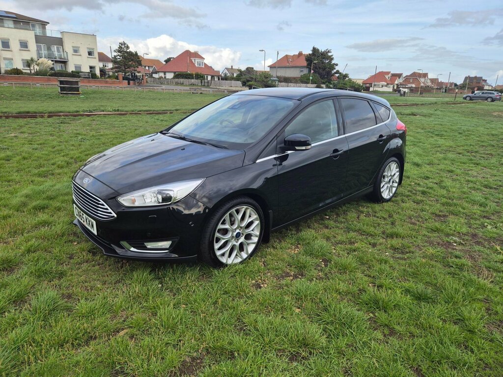 Ford Focus Titanium X 5-Door CN65KKM Black #4