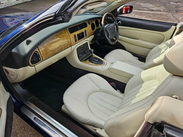 Jaguar XK 4.0 Convertible 290 Bhp Red #24