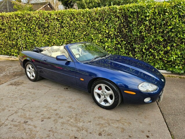Jaguar XK 4.0 Convertible 290 Bhp Red #6
