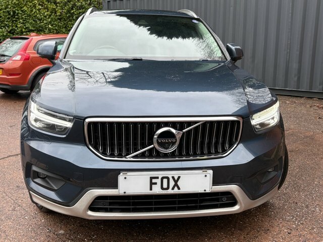 Volvo XC40 2019 2.0 T4 Inscription Suv Awd Eu AY19FDG Blue #3