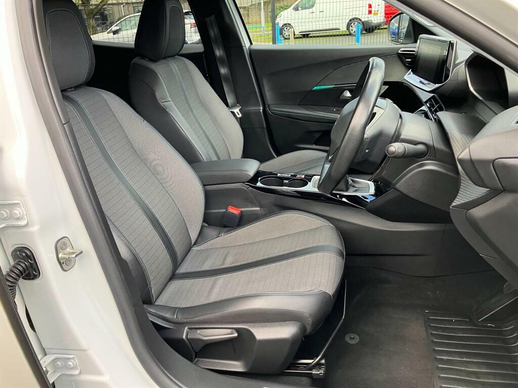 Peugeot 2008 1.5 Bluehdi Allure Euro 6 Ss White #2