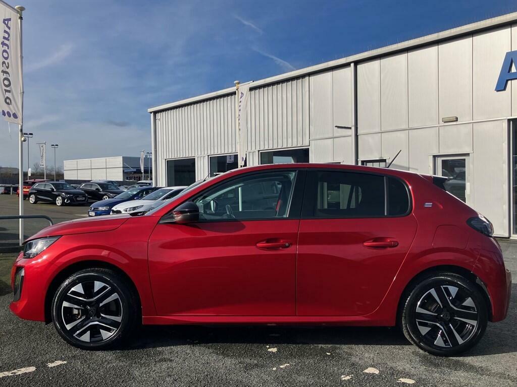Peugeot e-208 50Kwh E-style 7.4Kw Charger OV24TZR Red #4