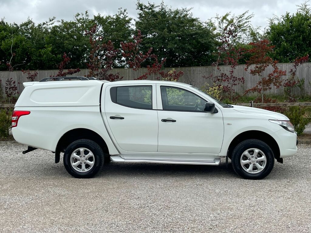 Mitsubishi L200 2.4 Di-d Dc 4Life WR68VDK White #2
