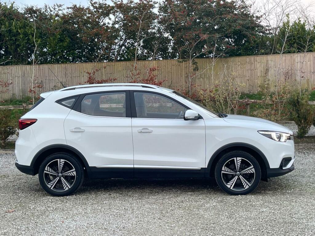 MG ZS 44.5Kwh Exclusive White #2