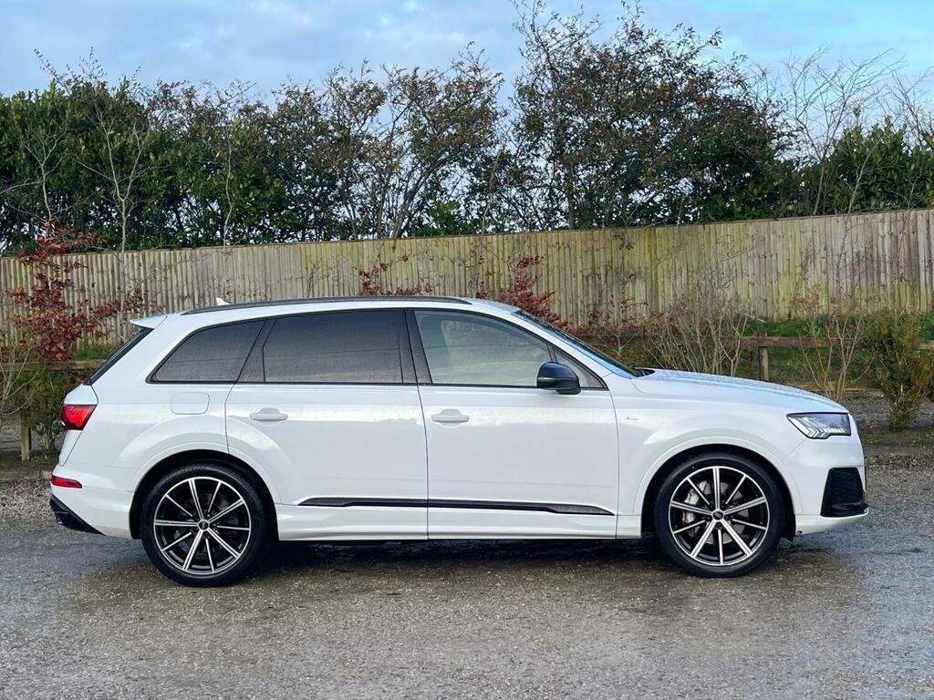 Audi Q7 3.0 Tdi V6 50 Black Edition Tiptronic Quattro Euro SA20NWO White #2