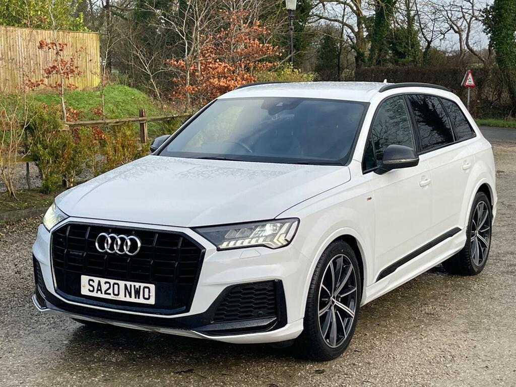 Audi Q7 3.0 Tdi V6 50 Black Edition Tiptronic Quattro Euro SA20NWO White #4