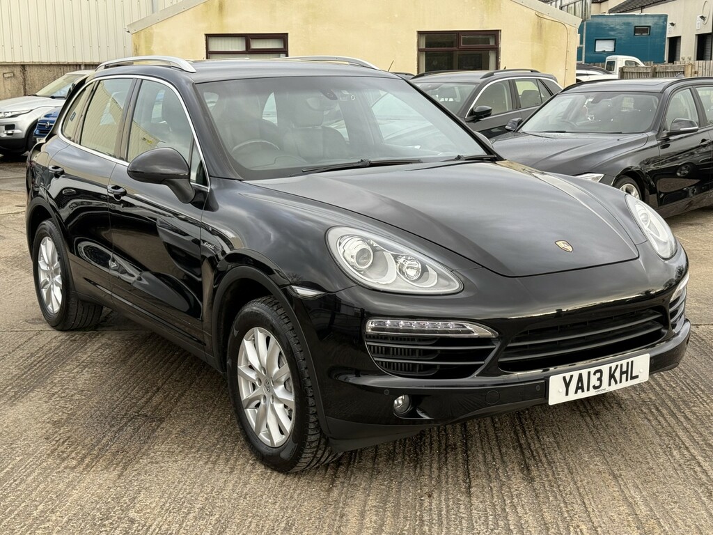 Porsche Cayenne 3.0 Td V6 YA13KHL Black #4