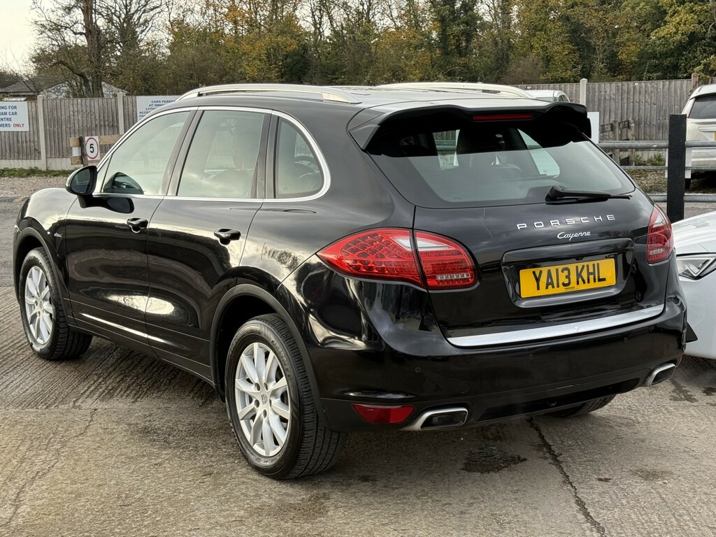 Porsche Cayenne 3.0 Td V6 YA13KHL Black #5