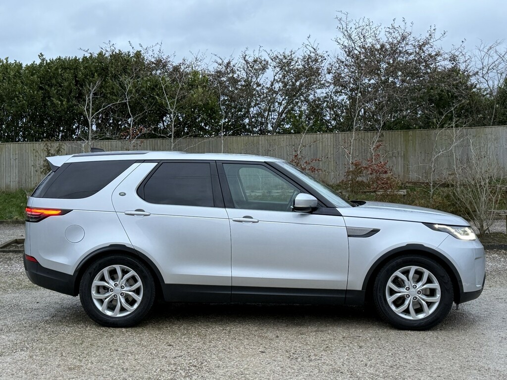 Land Rover Discovery Suv 2016 - 2021 PE68DHF Silver #2