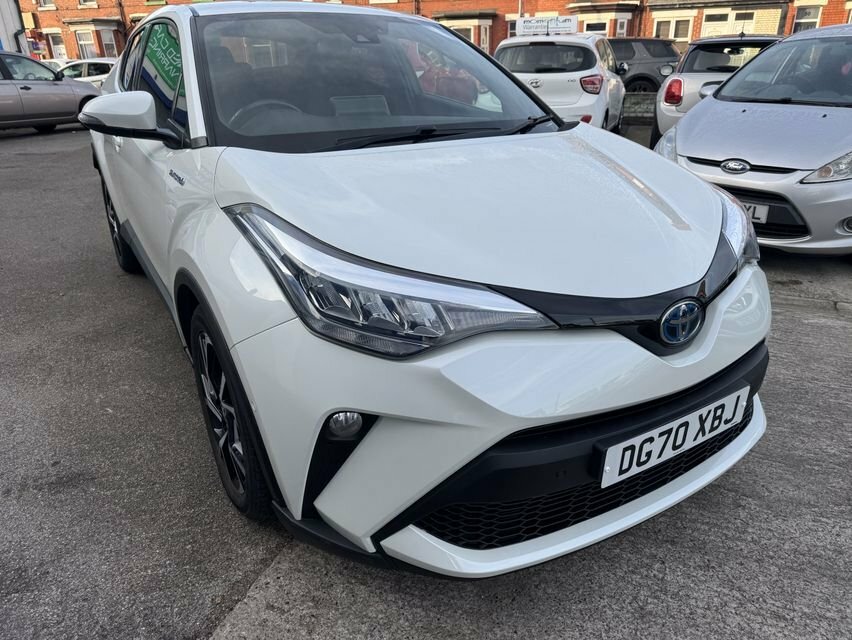 Toyota C-Hr 1.8L Design White #2