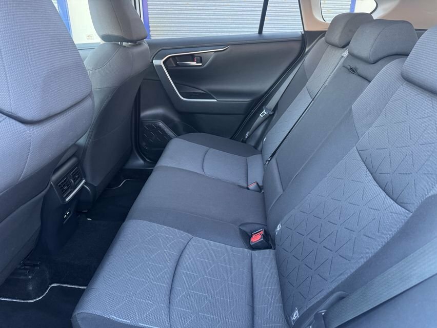 Toyota Rav 4 2.5L Design YH71WLX White #5