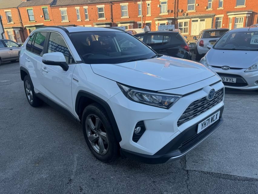 Toyota Rav 4 2.5L Design White