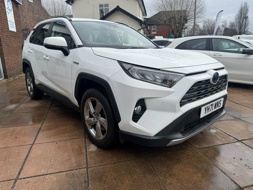 Toyota Rav 4 2.5L Design White