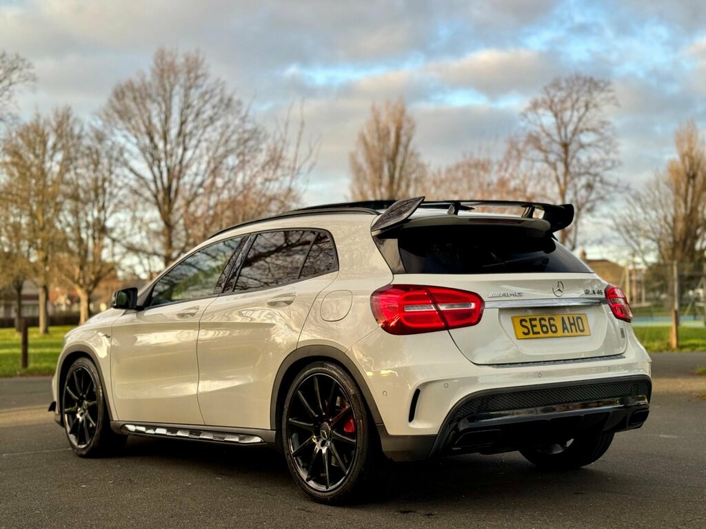 Mercedes-Benz GLA Class 2.0 Gla45 Amg Premium Spds Dct 4Matic Euro 6 S SE66AHO White #2