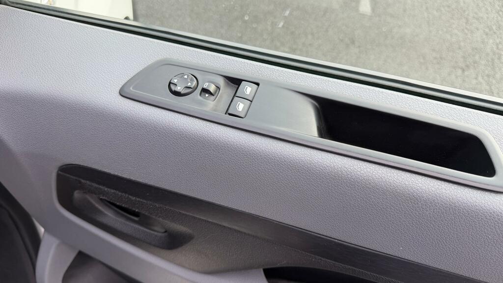 Peugeot Expert 1000 S Premium Standard Panel Van 1.5 Bluehdi 100P VK22CFO White #4