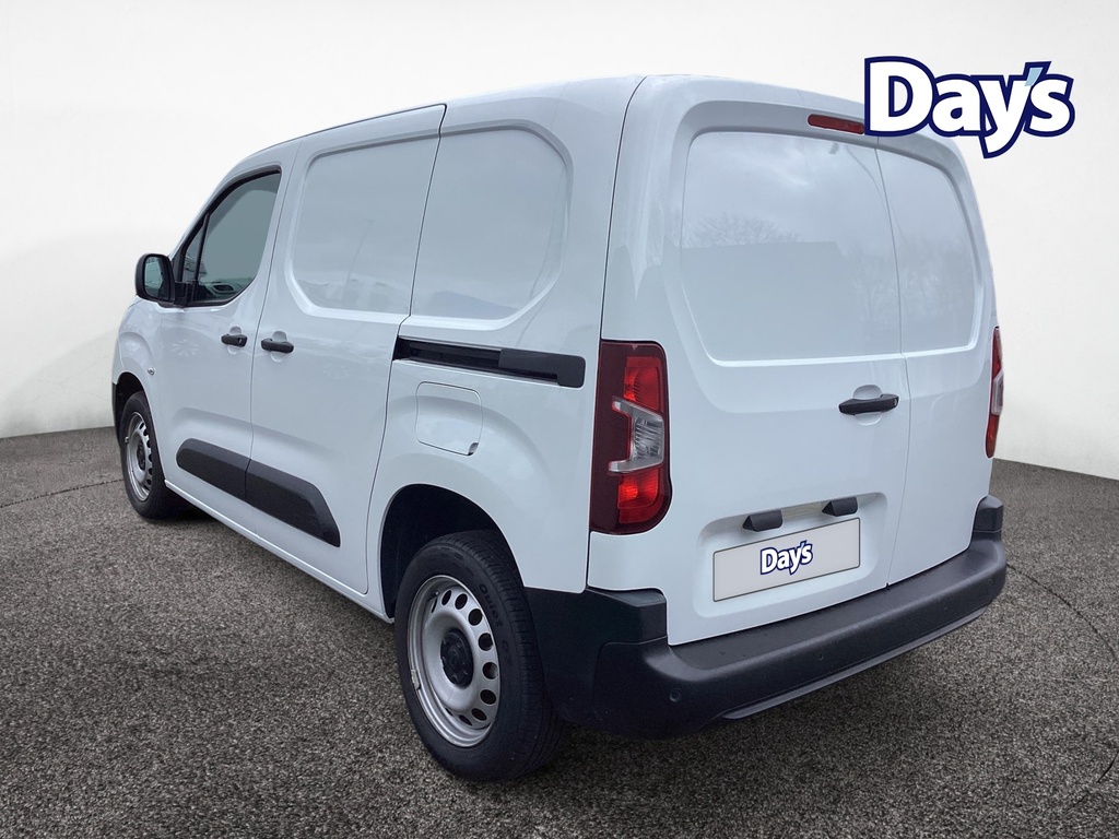 Vauxhall Combo 1.5 Turbo D 2300 Dynamic Panel Van Manu  White #6