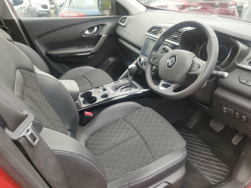Renault Kadjar 1.3 Tce Iconic Edc Euro 6 Ss XUI6224 Red #2