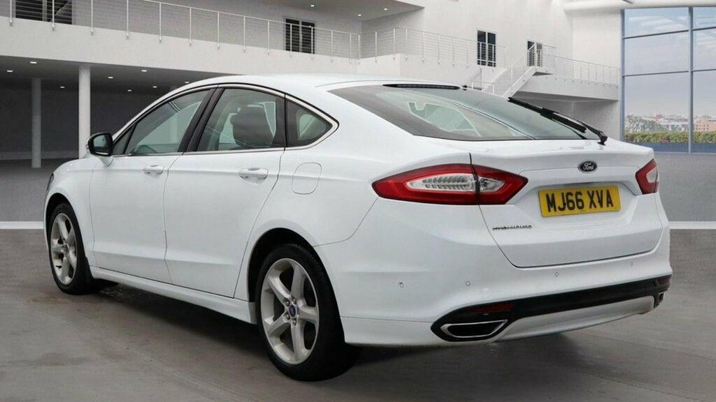 Ford Mondeo 2.0 Tdci Titanium Powershift Euro 6 Ss White #2