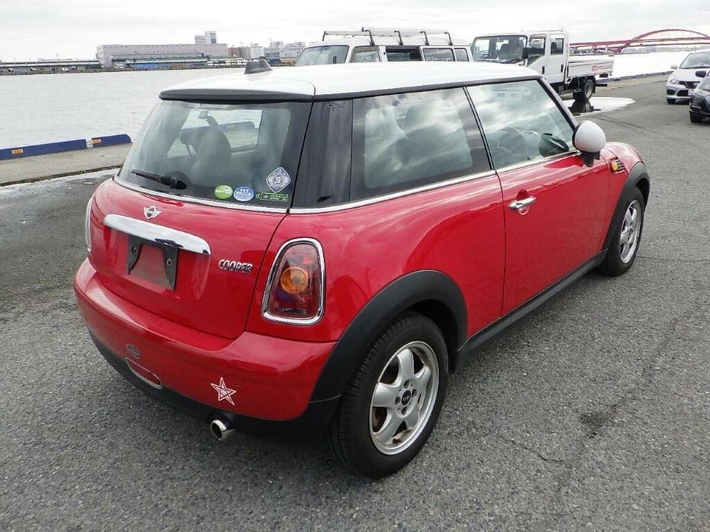Mini Hatch Automatic TEMP839 #2