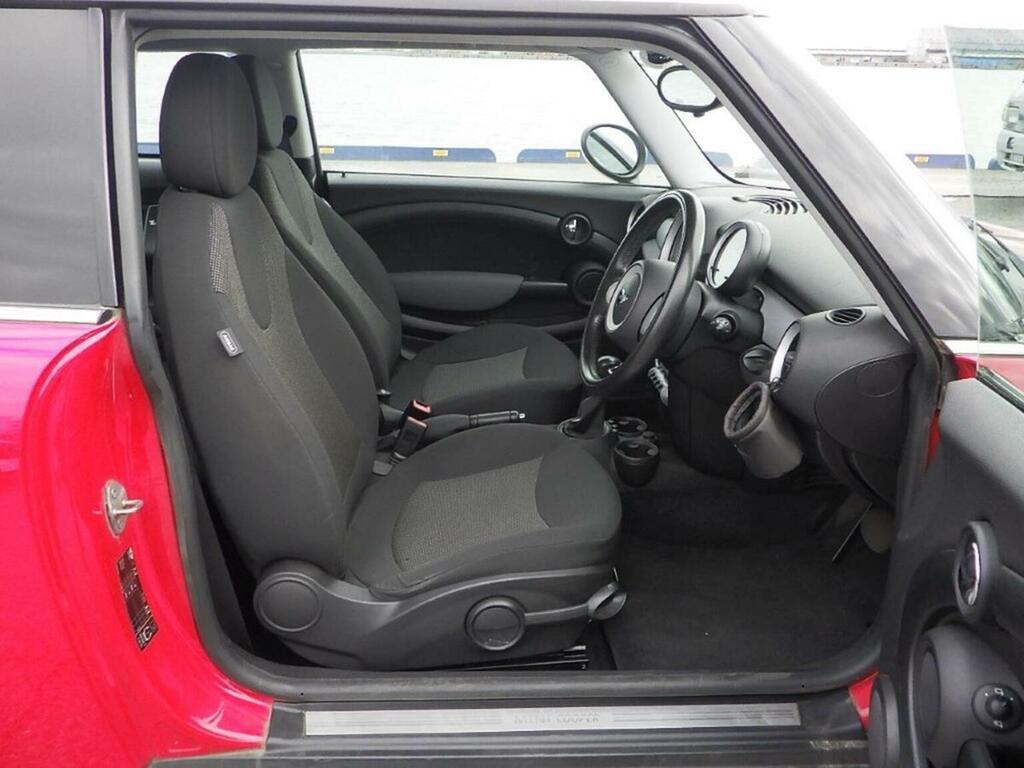 Mini Hatch Automatic TEMP839 #6