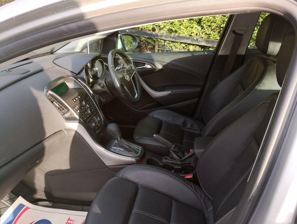 Vauxhall Astra 1.6 16V Elite Sports Tourer Euro 5 Silver #2