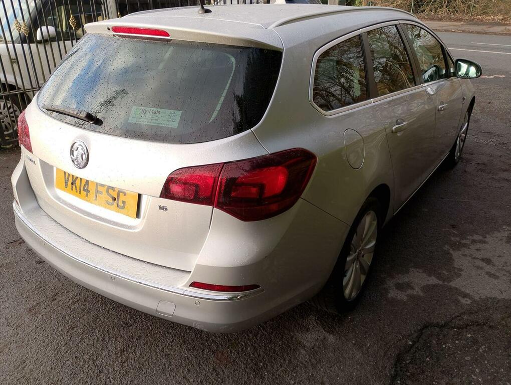 Vauxhall Astra 1.6 16V Elite Sports Tourer Euro 5 Silver #4