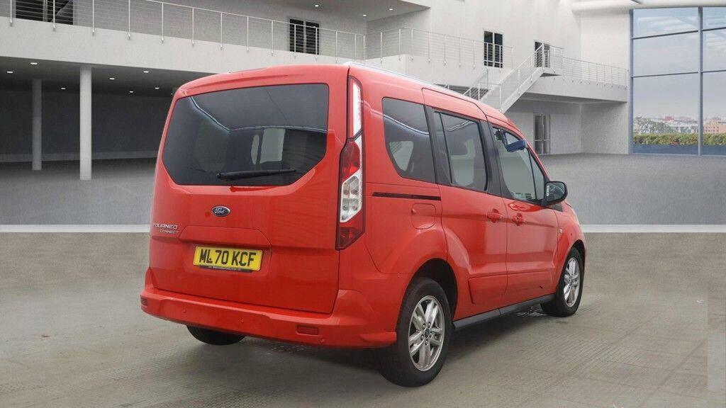 Ford Tourneo Connect 1.5 Ecoblue Titanium Euro 6 Ss Red #4
