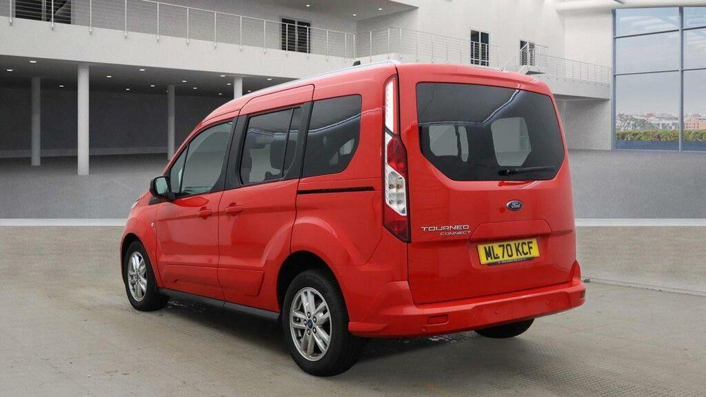 Ford Tourneo Connect 1.5 Ecoblue Titanium Euro 6 Ss Red #2