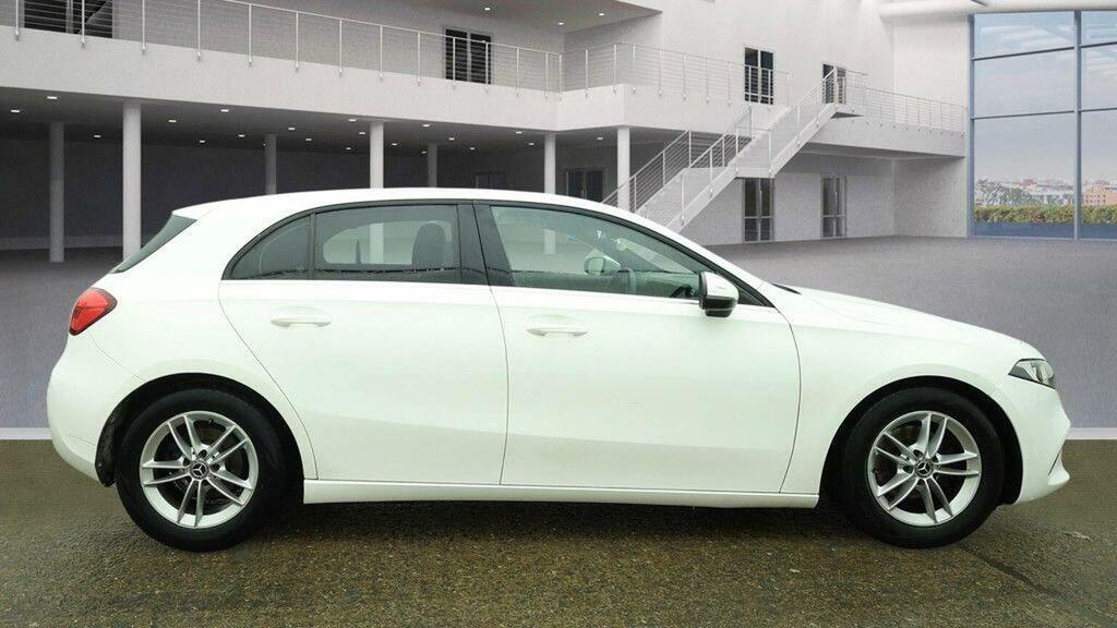 Mercedes-Benz A Class 1.3 A180 Se 7G-dct Euro 6 Ss AJ69BFV White #3