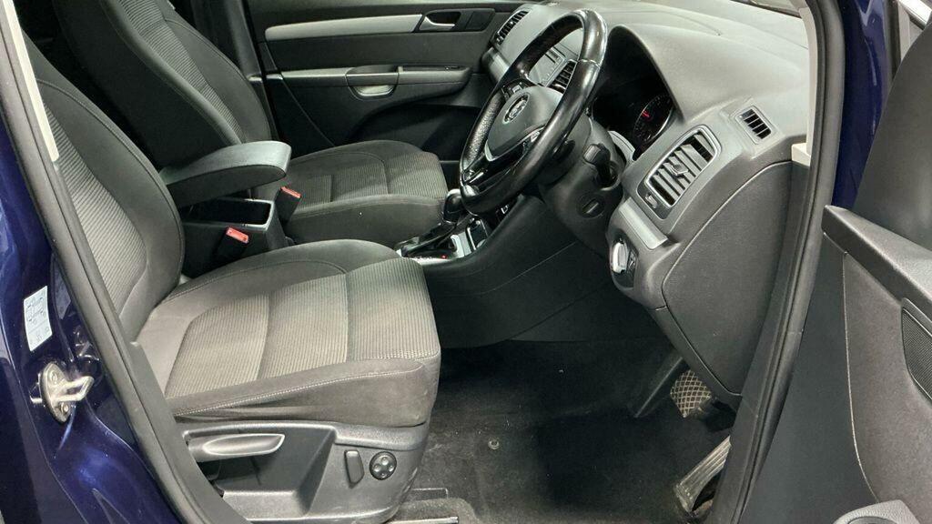 Volkswagen Sharan 2.0 Tdi Se Nav Dsg Euro 6 Ss GK67UCC Blue #2