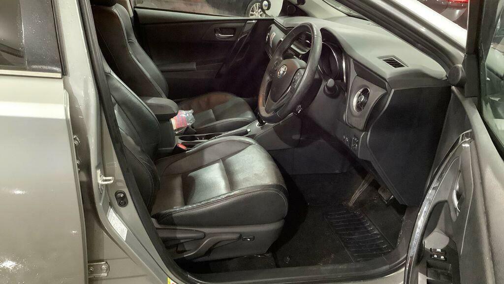 Toyota Auris 1.8 Vvt-h Excel Cvt Euro 6 Ss AJ18DXK Grey #3