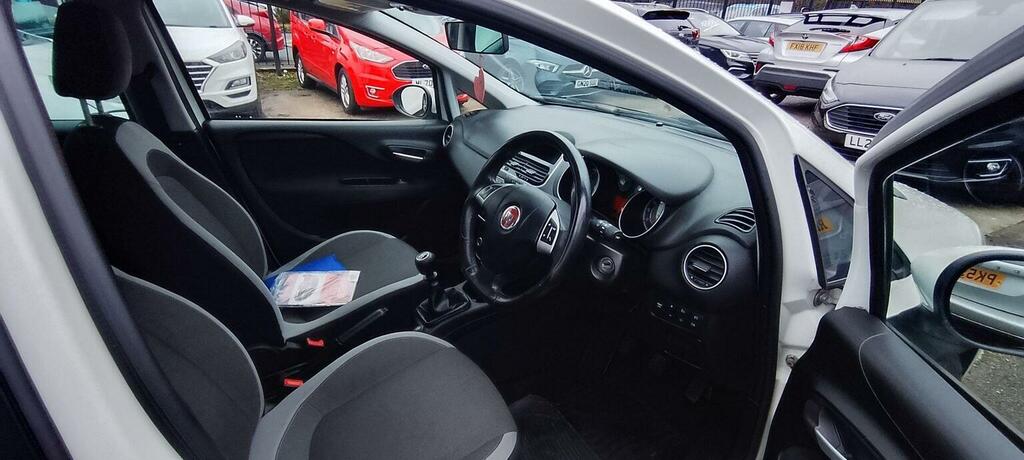 Fiat Punto 1.4 Gbt Euro 5 Ss White #5