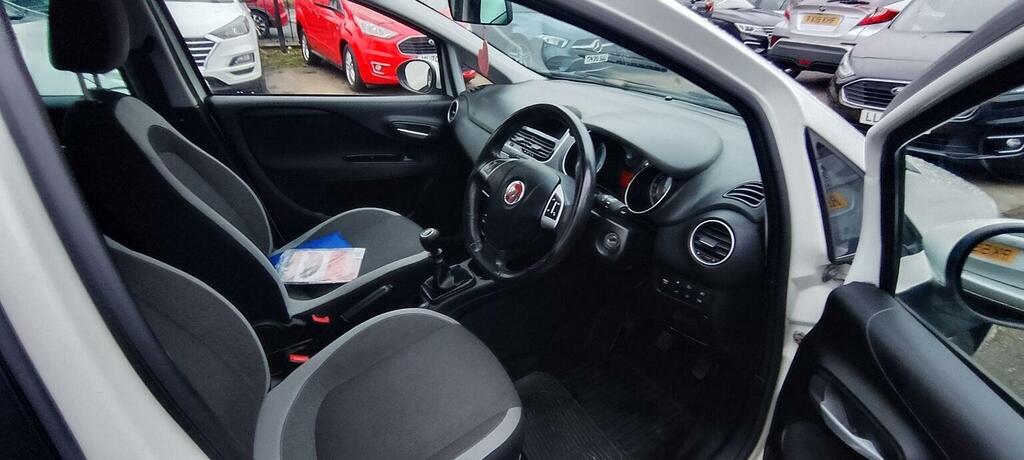 Fiat Punto 1.4 Gbt Euro 5 Ss White #4