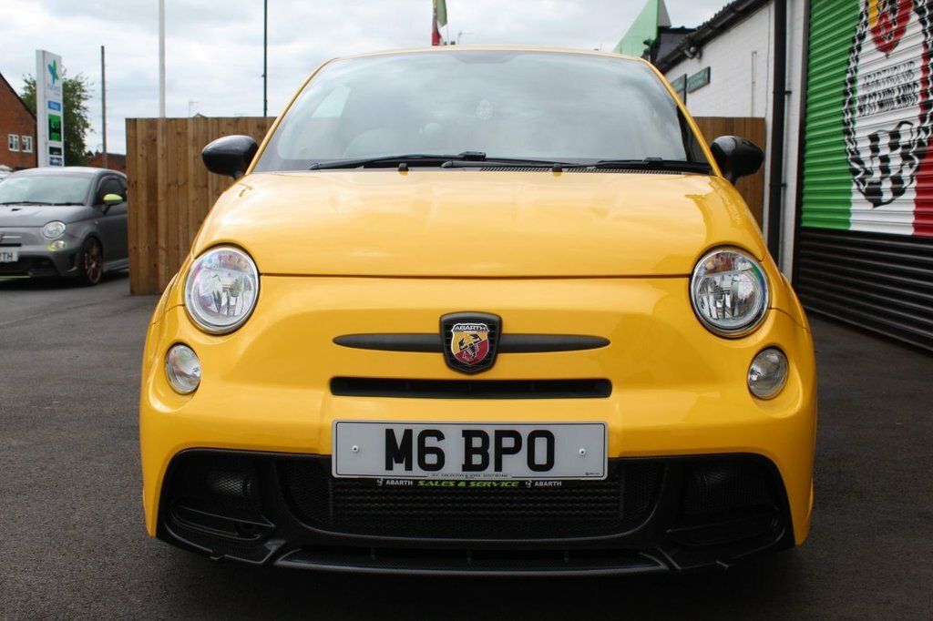 Abarth 695 1.4L Biposto Record Yellow #2
