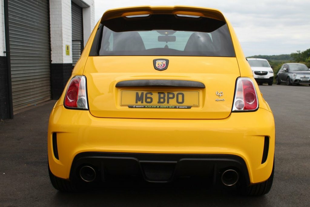 Abarth 695 1.4L Biposto Record Yellow #5