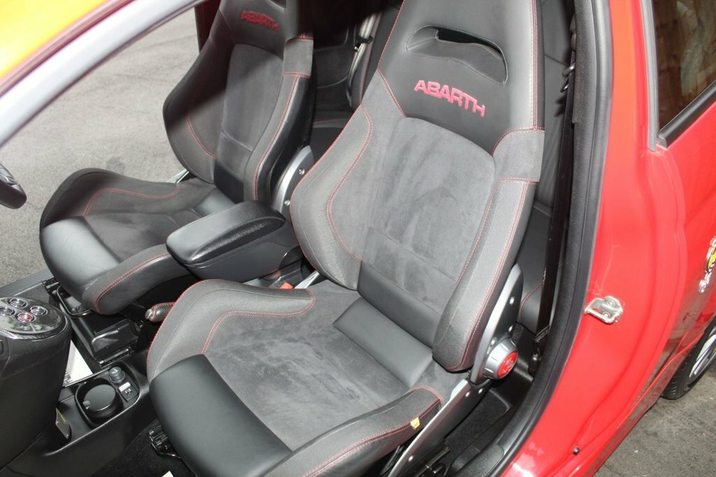 Abarth 695 -Jet Tributo Ferrari Hatchback Euro 5 Blue #23