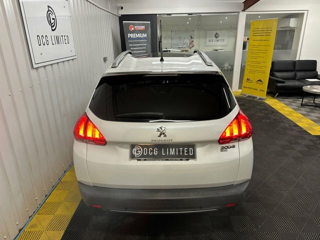 Peugeot e-2008 E-hdi Active White #8