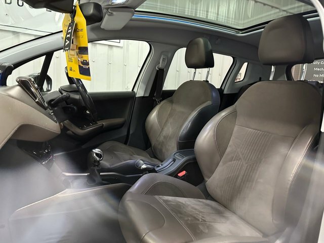 Peugeot e-2008 E-hdi Active White #35